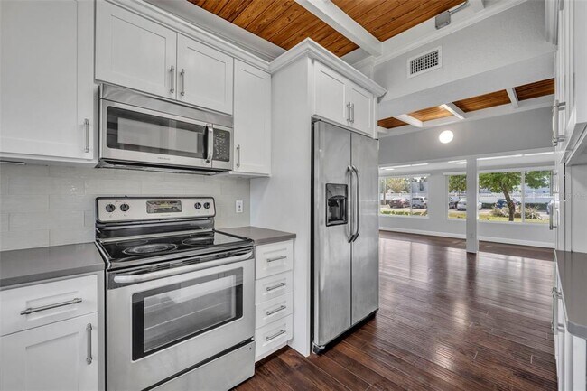 Building Photo - 2805 Northwood Blvd