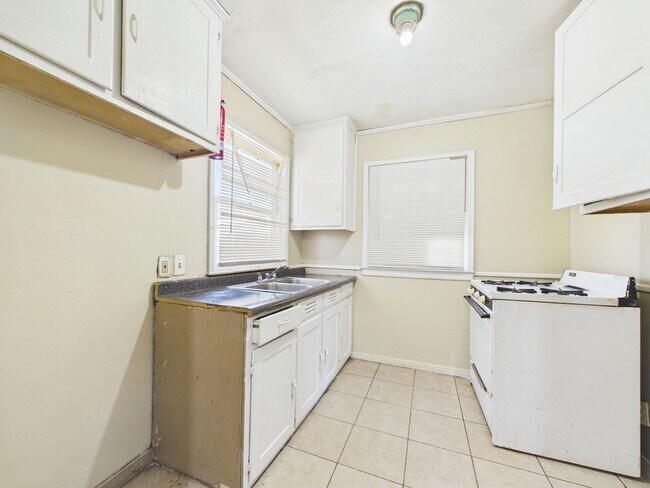 Building Photo - Two Bedroom Rental House in Lafayette!