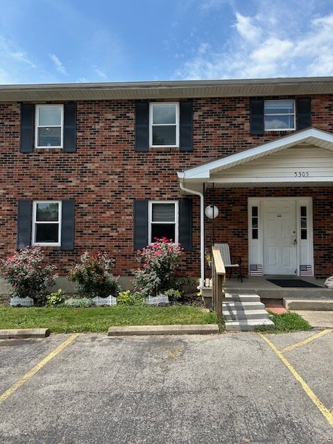 Primary Photo - 5305 Hasbrook Dr