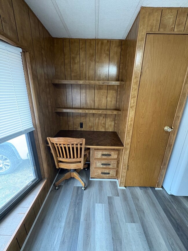 Building Photo - 304 S Adams St