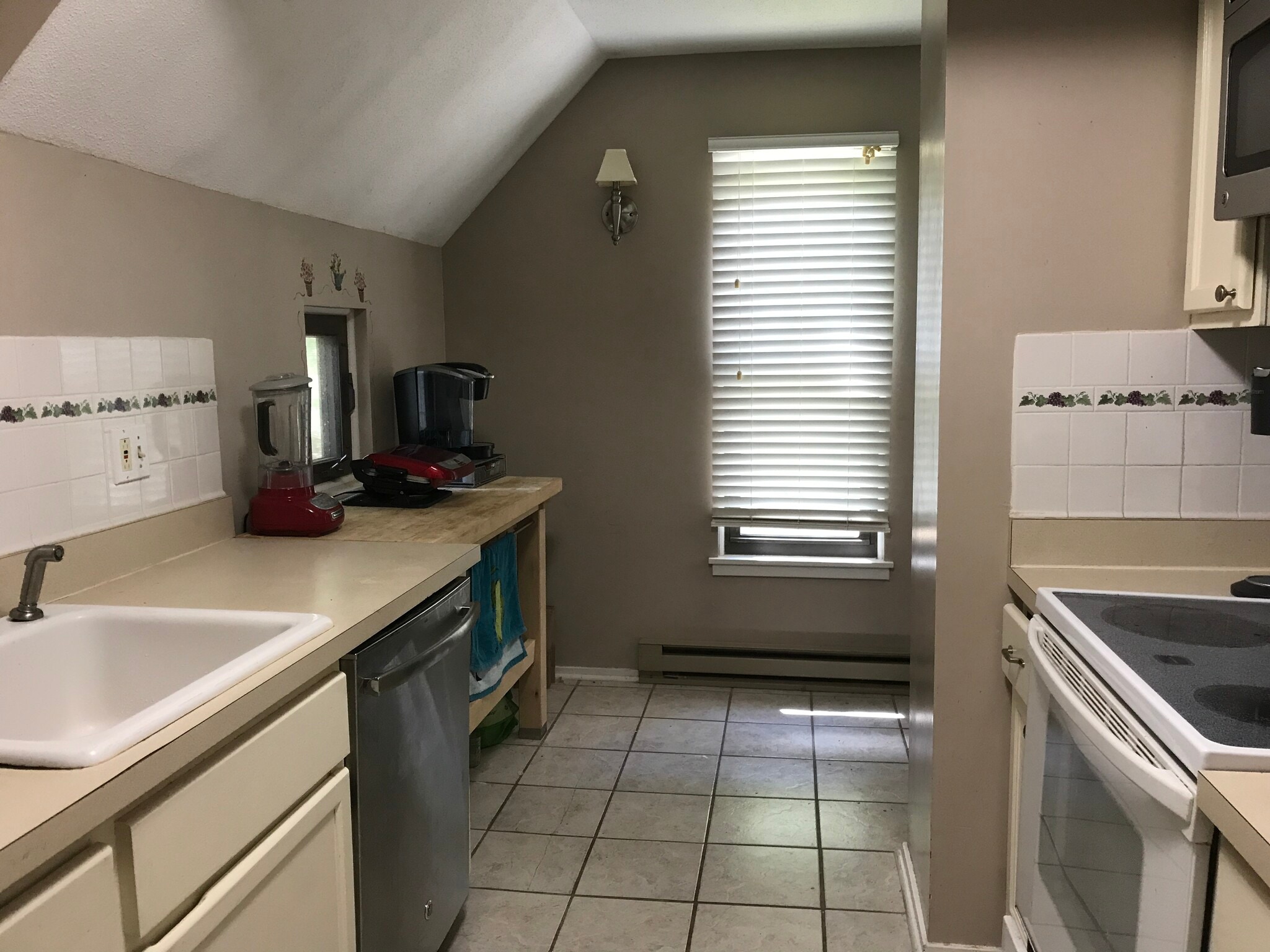 Kitchen - 47 Mallard Dr