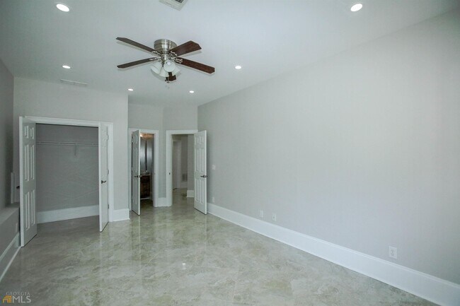 Building Photo - 1660 Briergate Dr