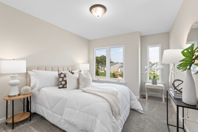 Bedroom 2 - 2829 Hackmann Rd