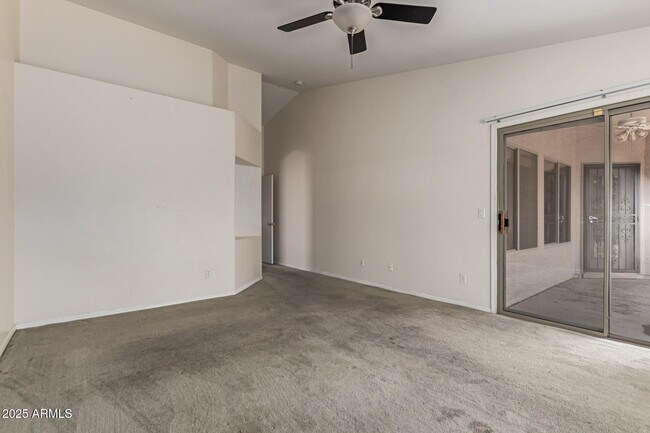 Building Photo - 1642 E Desert Ln