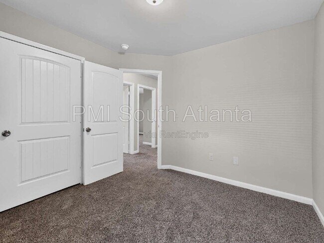 Building Photo - 6446 Grey Fox Way