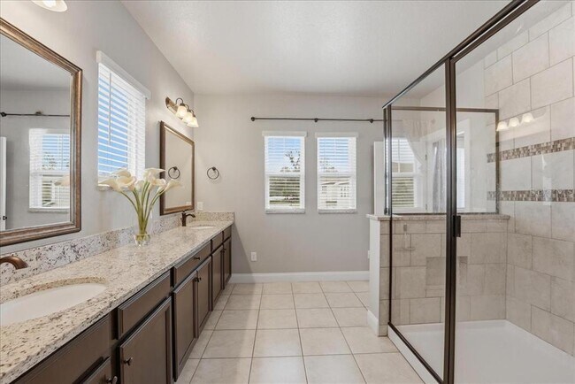 Building Photo - 2808 Gipper Cir