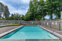 Building Photo - Images Columbia