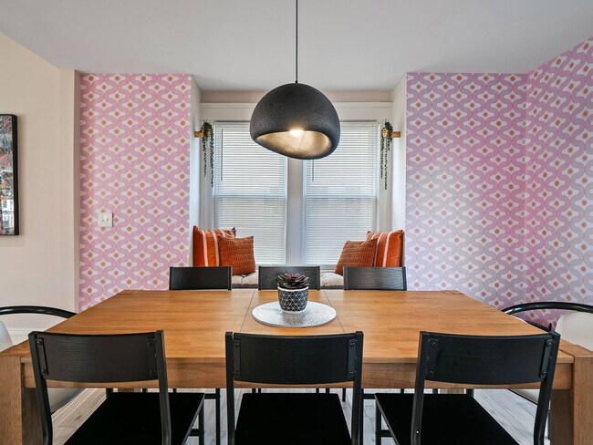 Building Photo - 6110 Ellen Ave