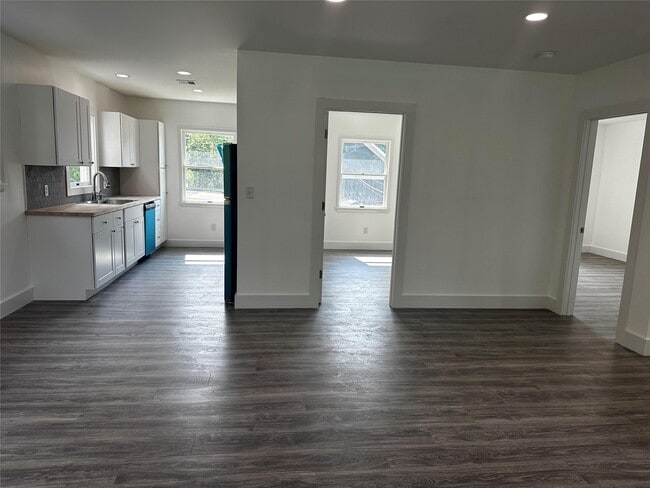 Building Photo - 3364 NY-97