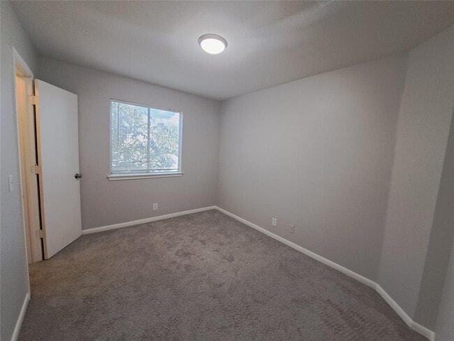 Building Photo - 105 Twilight Way