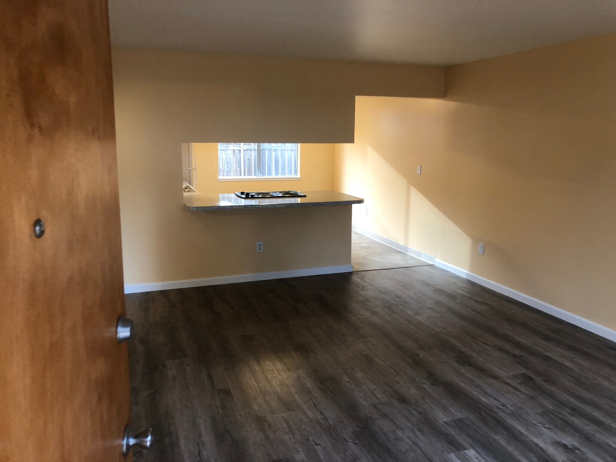 Building Photo - 1001 Sycamore St