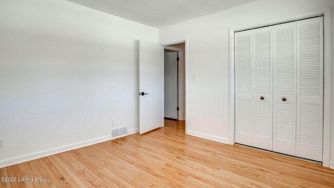 Building Photo - 2706 Lime Kiln Ln