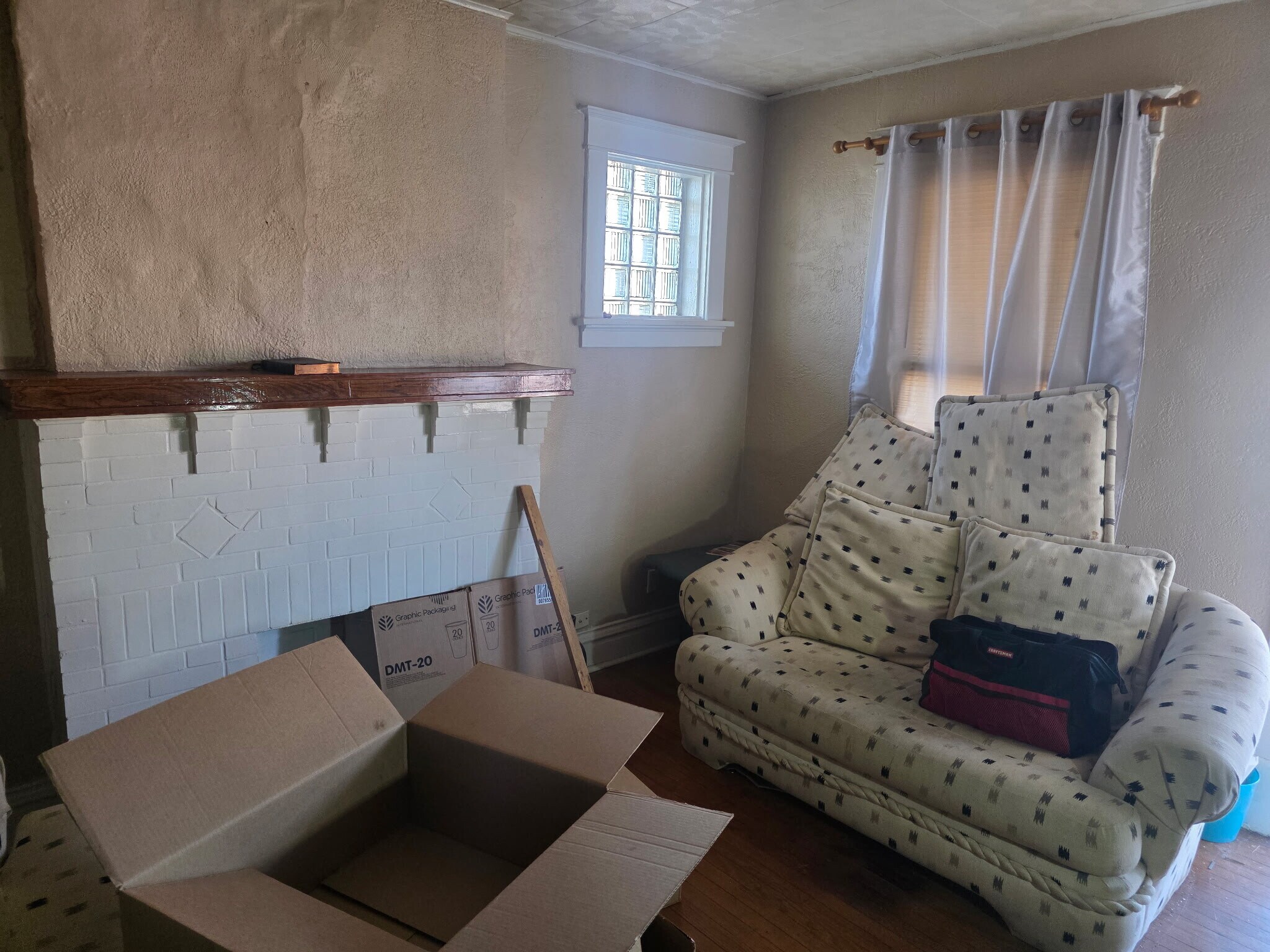 Building Photo - 4784 Highland Ave