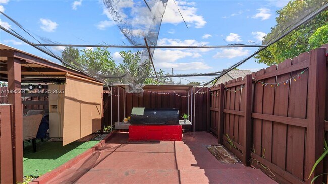 Building Photo - 3109 NW 64th St