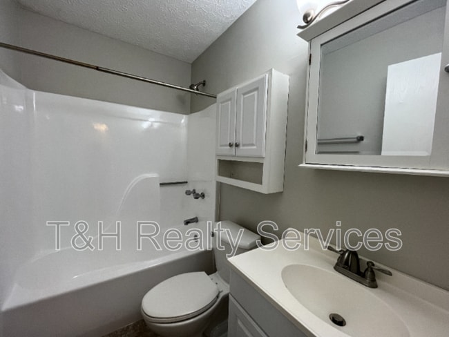 Building Photo - 5155 Brouse Ct