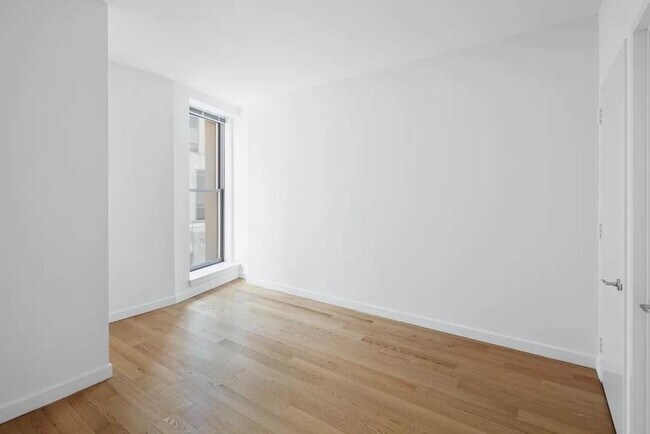 Building Photo - 2 bedroom in New York NY 10005
