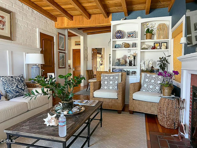 Building Photo - 1140 Cornwall Ln