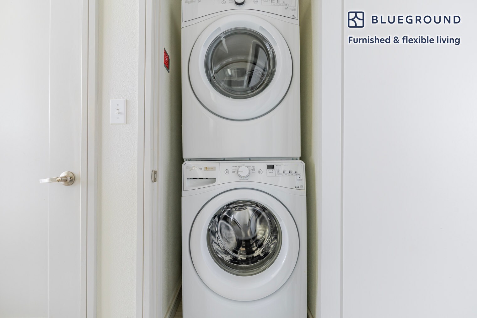 Building Photo - 615 W 7th St