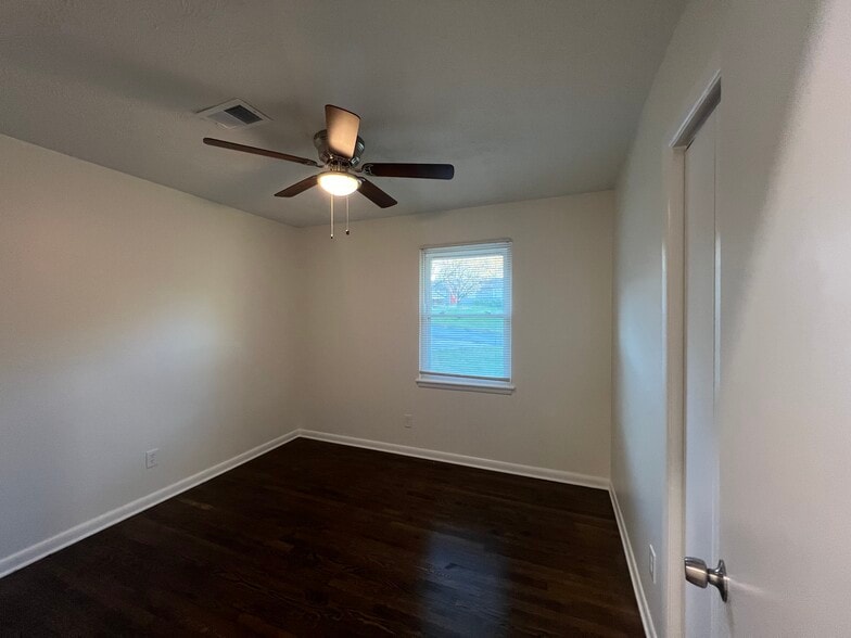 Building Photo - 5848 Lanier Blvd