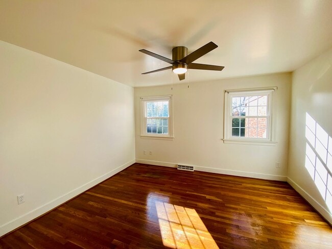 Building Photo - 3810 Hermitage Rd