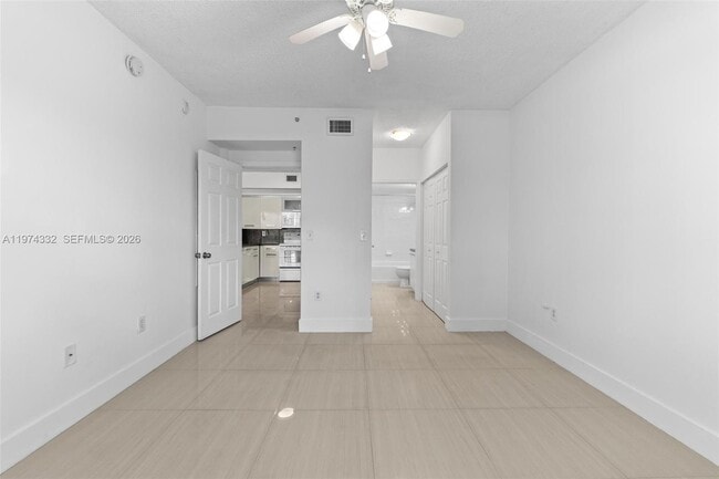 Building Photo - 2440 E Preserve Way