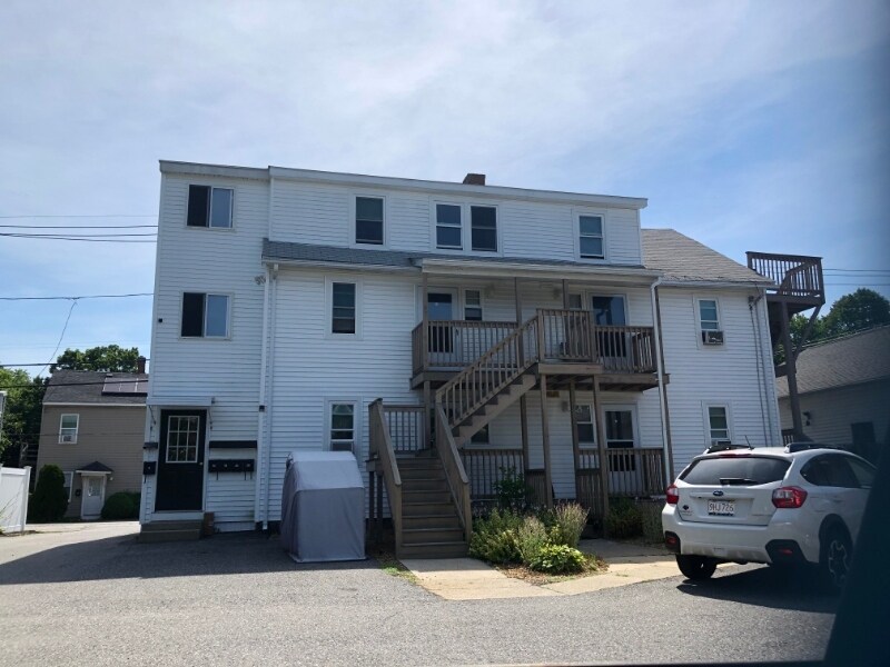 Building Photo - 15 Riverlin St