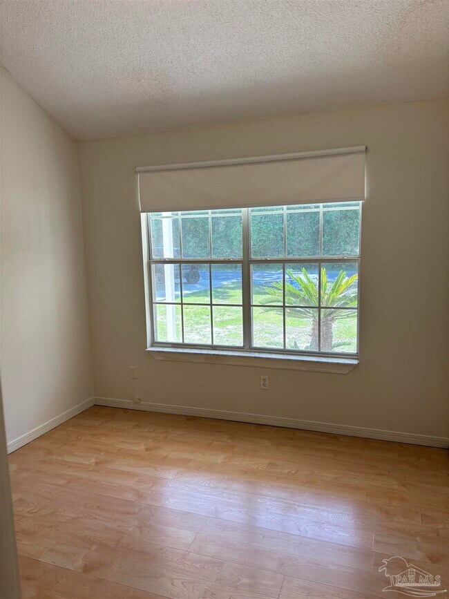 Building Photo - 7145 8 Mile Creek Rd