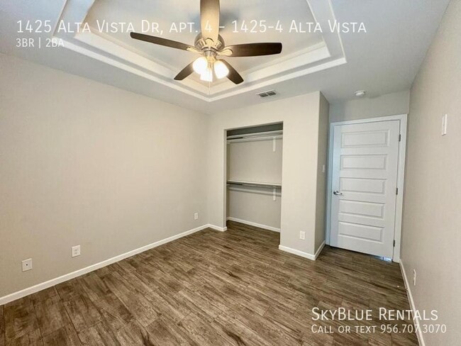 Building Photo - 1425 Alta Vista Dr
