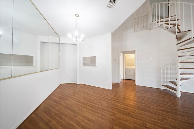 Building Photo - 4144 Greystone Way