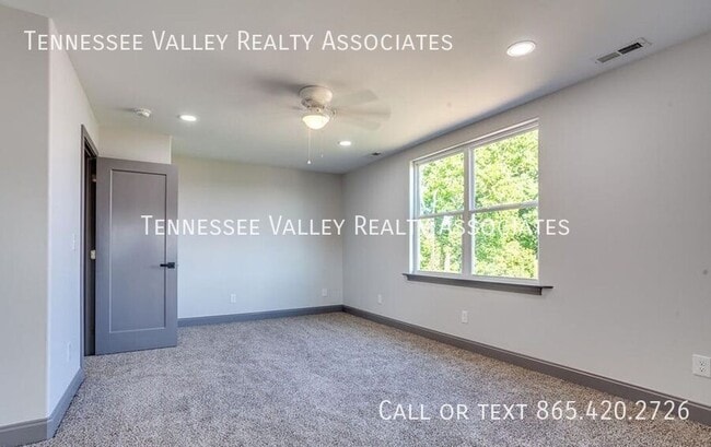 Building Photo - 7814 Lake Mountain Ln