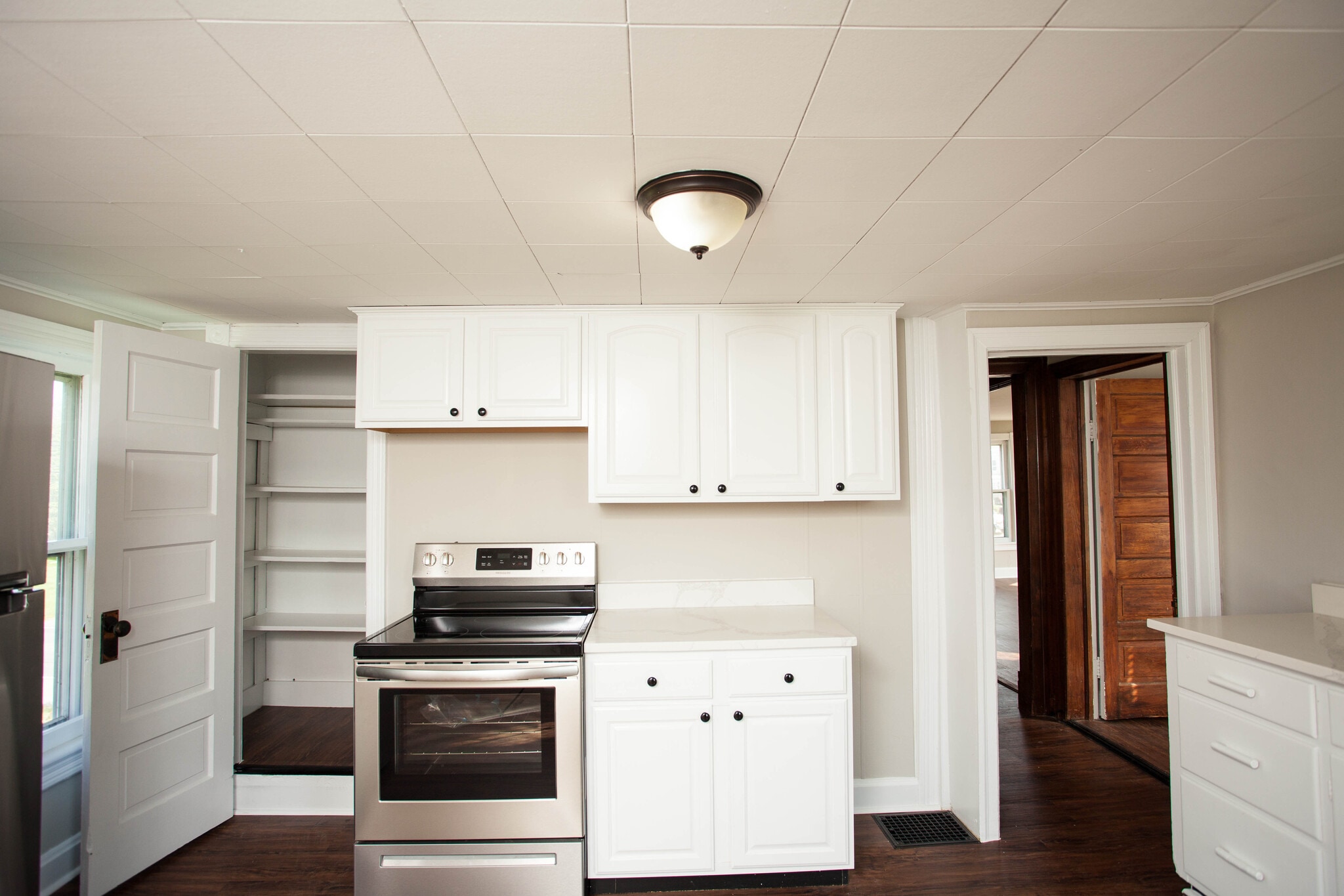 Building Photo - 445 S Edgewood Dr