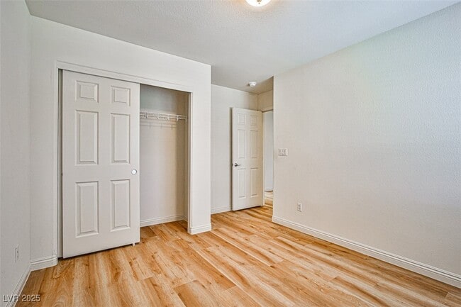 Building Photo - 6745 Philharmonic Ave