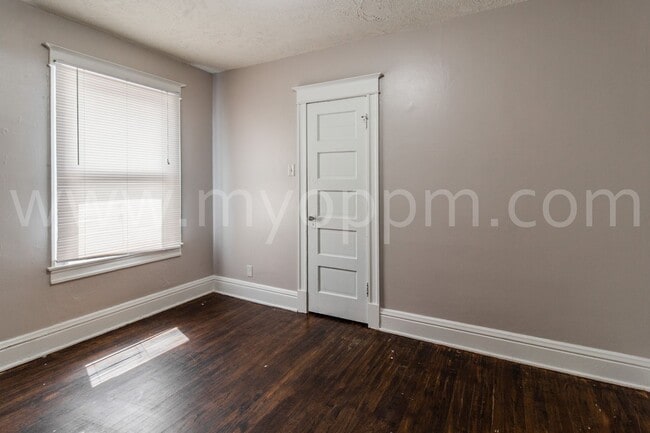 Building Photo - 120 N 40th St