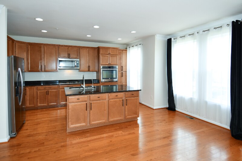 Building Photo - 4230 Winding Waters Terrace