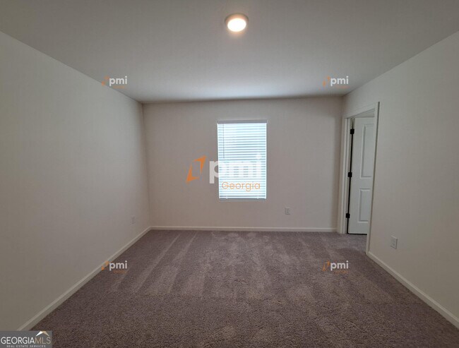 Building Photo - 313 Gazebo Dr