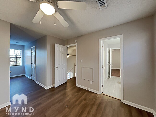 Building Photo - 629 Bennett Dr