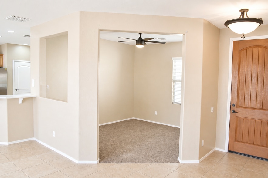 Building Photo - 12910 W Junipero Dr