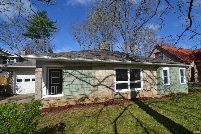 Building Photo - 830 S Woodlawn Ave