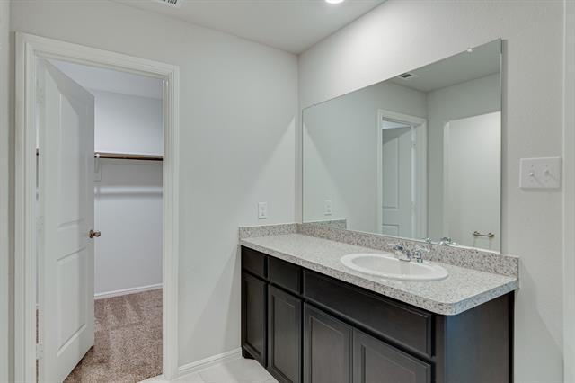 Building Photo - 16413 Milwaukee St