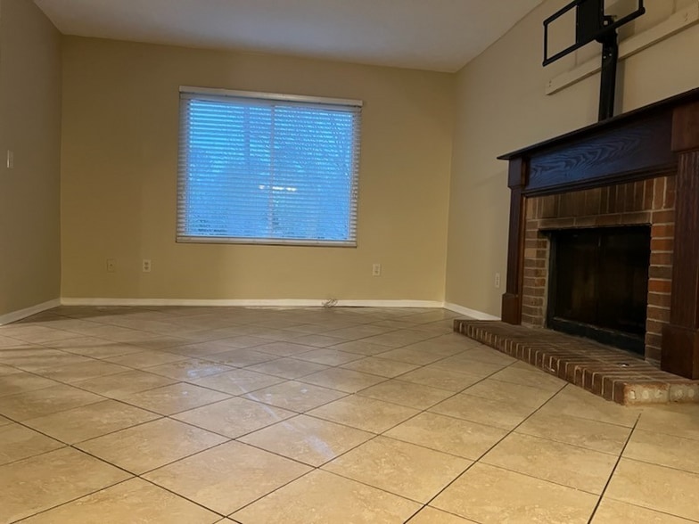 Building Photo - 11325 Bramshill Dr