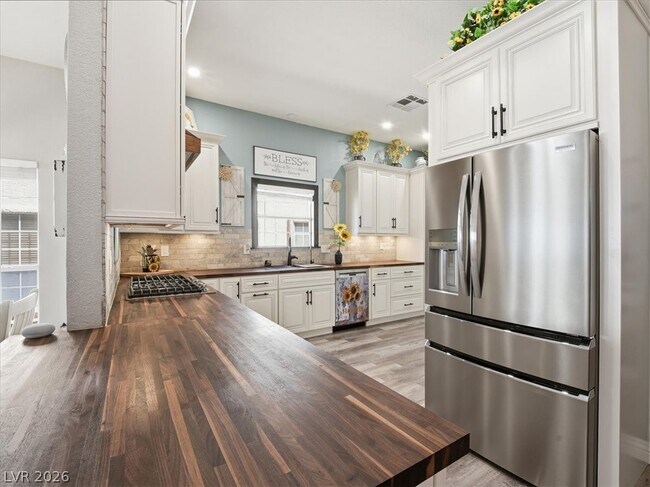 Building Photo - 4904 Winterset Dr