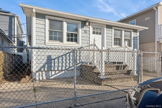 Primary Photo - 76 Vermont St