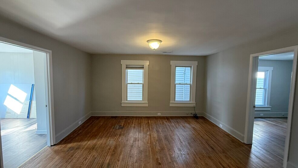 Living Room - 503 E Potomac St