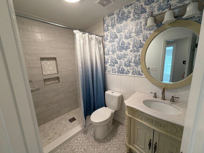 Building Photo - 115 Waterfall Ct