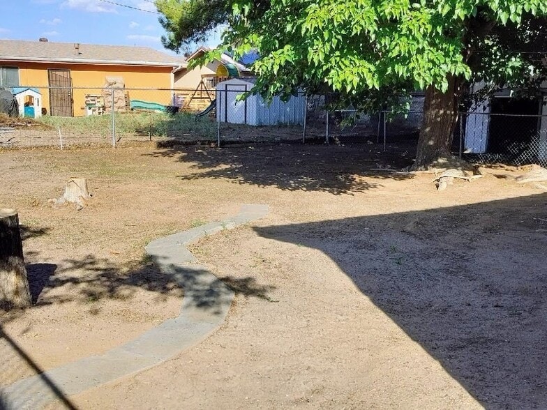 Building Photo - 1617 Stull Dr