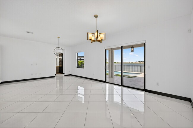 Building Photo - 15800 NW 88th Ave