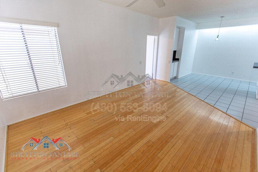 Building Photo - 2035 S Elm St