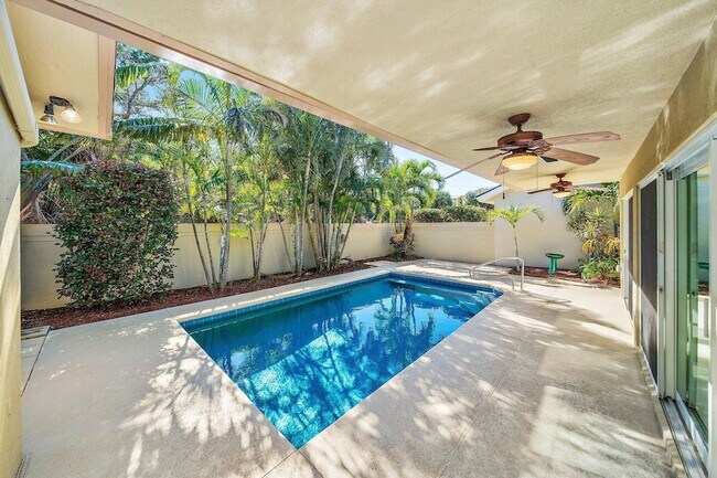 Building Photo - 118 Knoll Way
