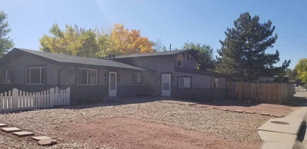 Beautiful Edgewater Duplex! - 2499 1/2 Pierce Street