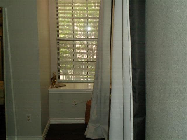 Building Photo - 6023 Oram St